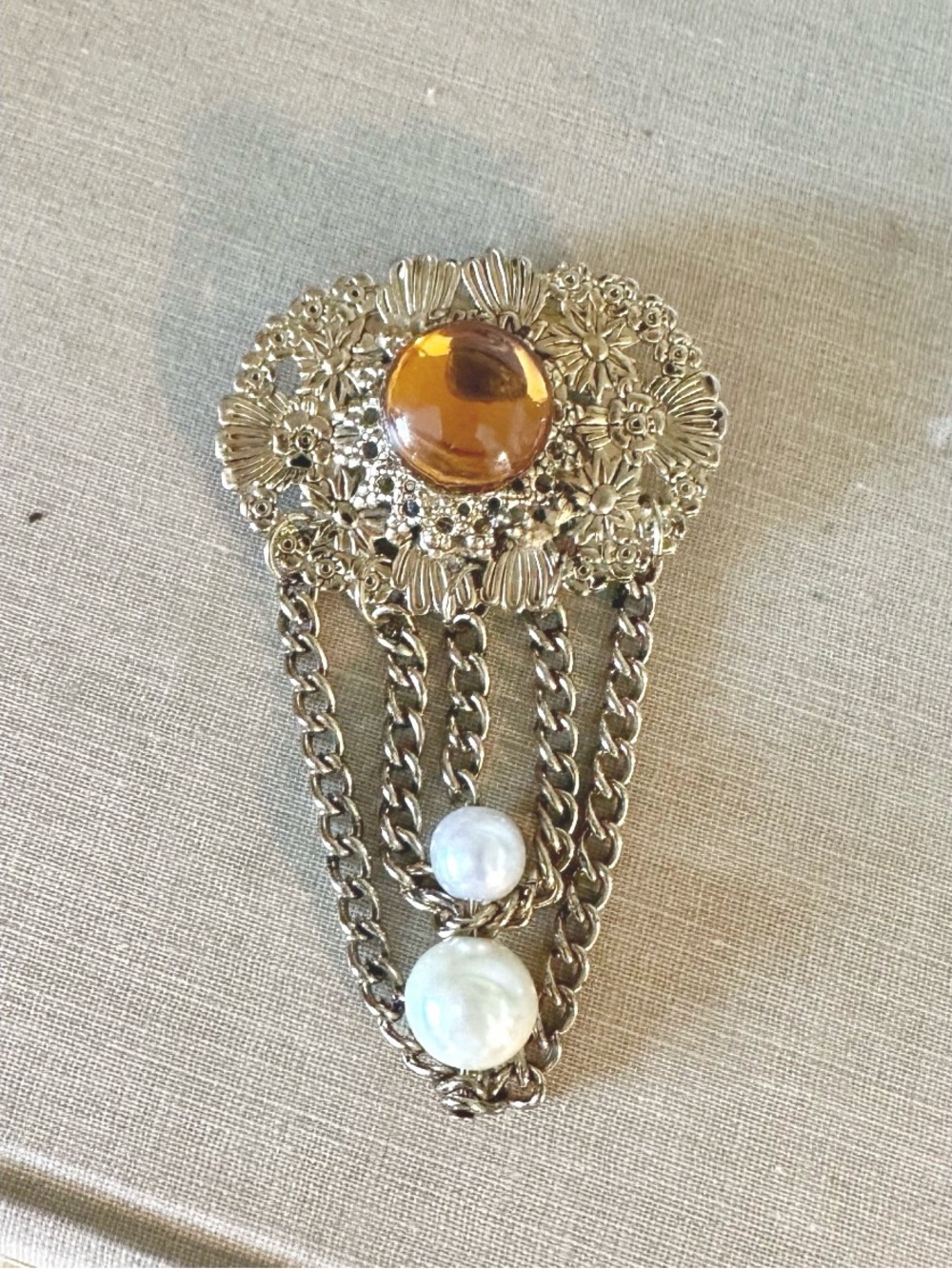 VTG Victorian Style Filigree Festoon Brooch, Orange Cabochon Stone Faux Pearl